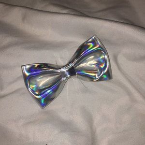 Holographic Bow/ Pin